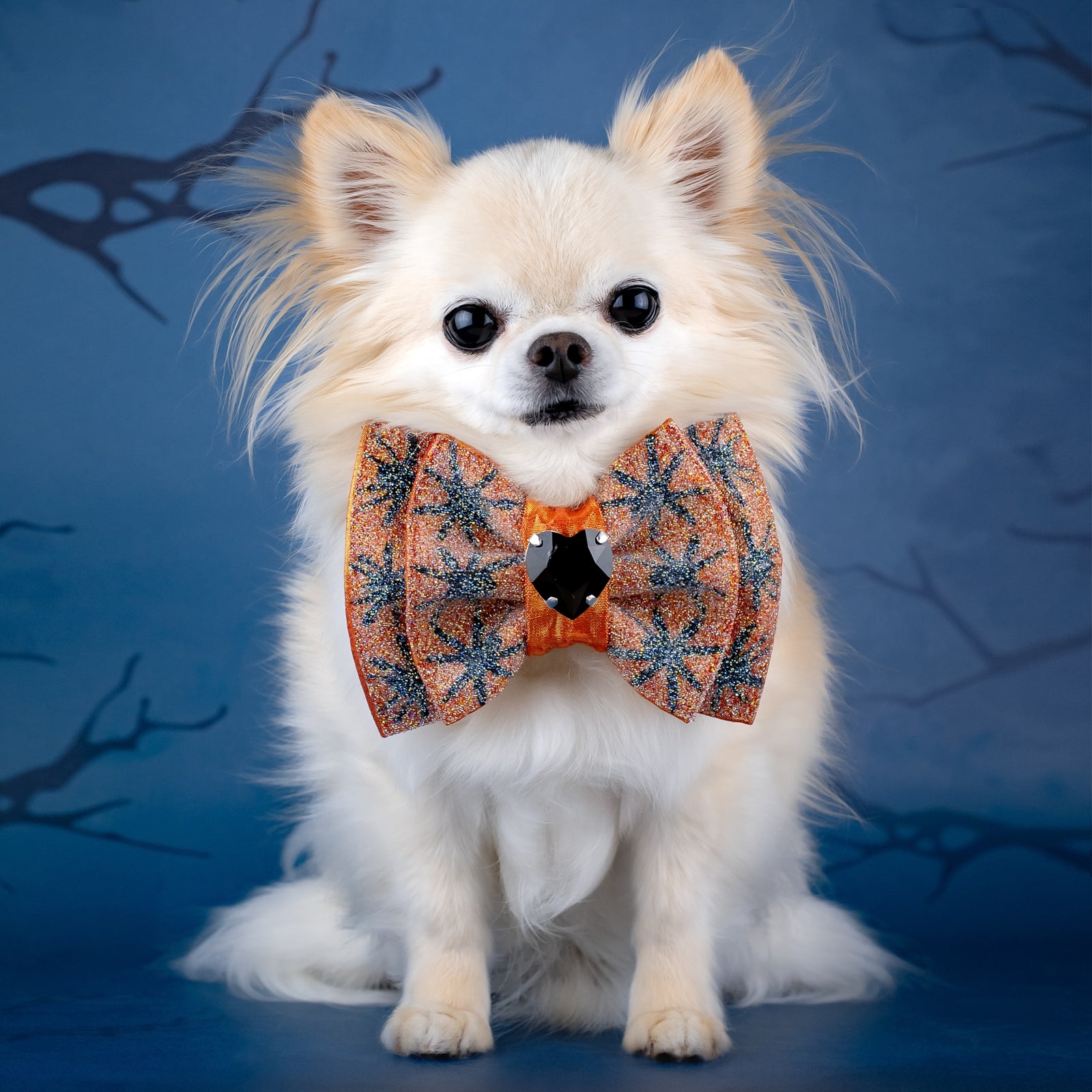 Spooktacular 2025 VIP Puppy Love Bow, Medium