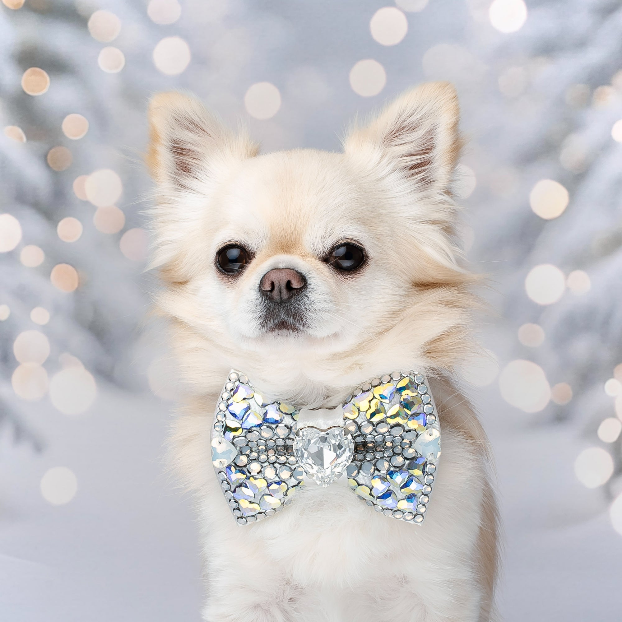 Let it Snow VIP Queen of Hearts Bow, Petite