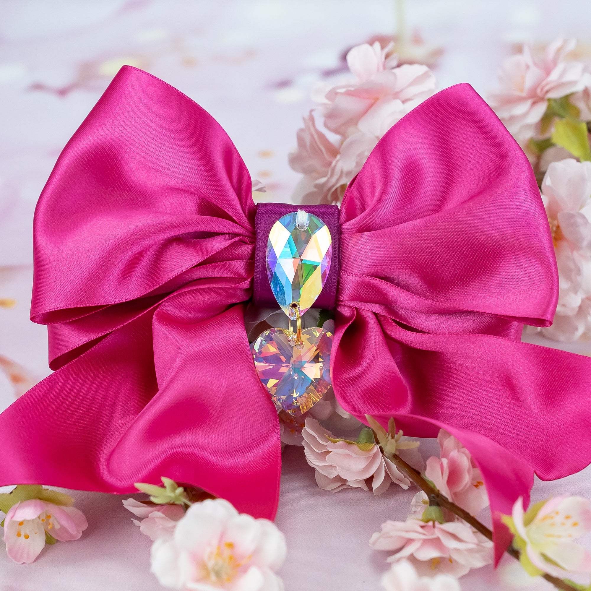 Mon Cheri Satin Tiffany Bow, Grand